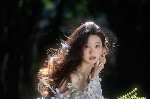 大批明星集体翻车董宇辉遭遇网友：这一次狼真的来了