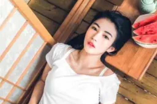 陪玩陪睡仅是冰山一角认干爹舔手指拜高踩低实在荒唐！