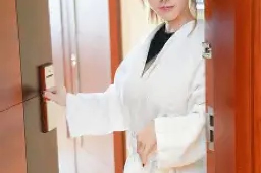 明星八卦揭秘：鹿晗沉默、关晓彤不回应、周冬雨挽回口碑及更多内幕